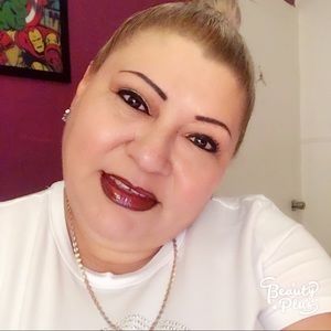 Meet your Posher, Marina